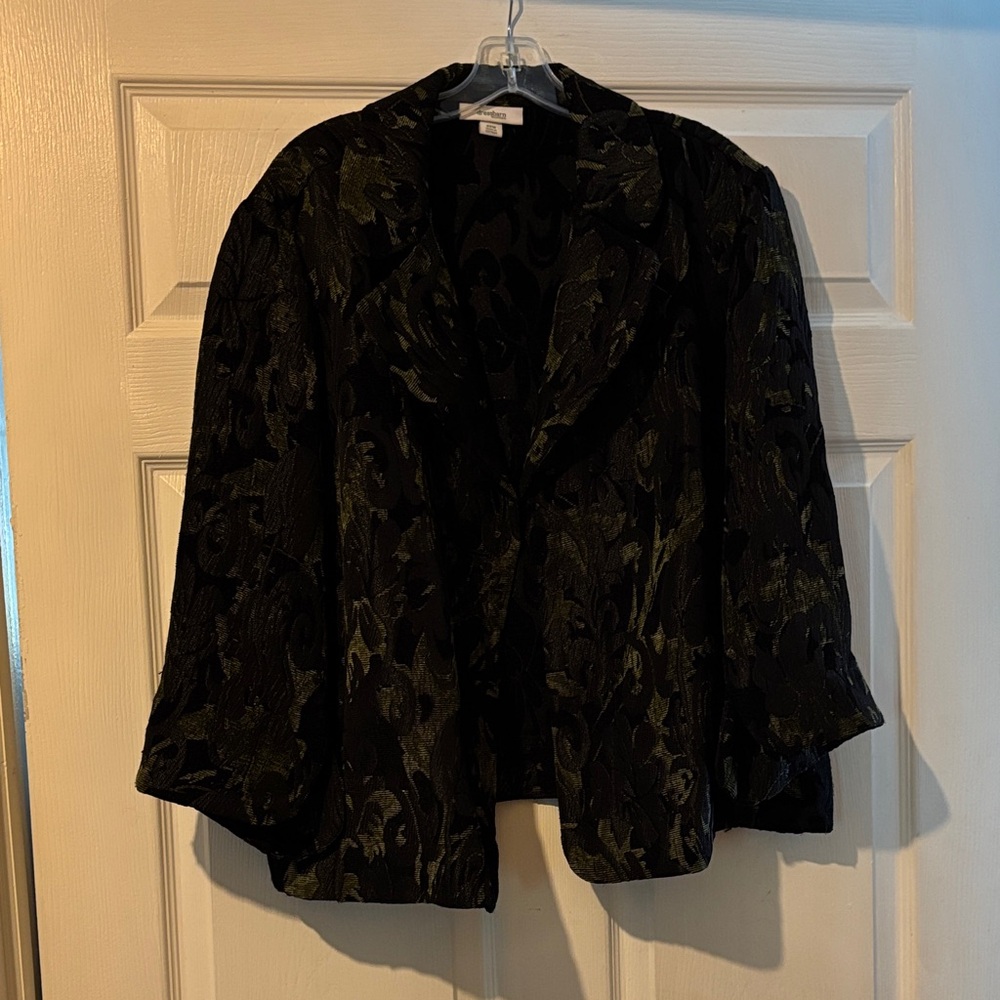 dressbarn Black and Green Patterned Blazer